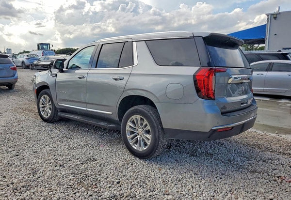 2023 GMC Yukon SLT vehicle photo 2