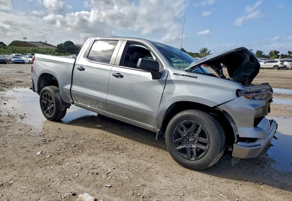 2024 Chevrolet Silverado 1500 Custom photo 5