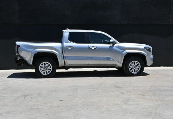 2024 Toyota Tacoma SR5 photo 6