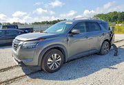 2025 Nissan Pathfinder SL thumbnail 2
