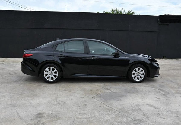 2026 Toyota Camry LE vehicle photo 5