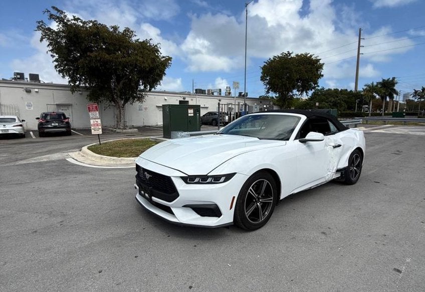 2024 Ford Mustang EcoBoost