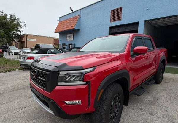 2022 Nissan Frontier PRO-4X photo 2