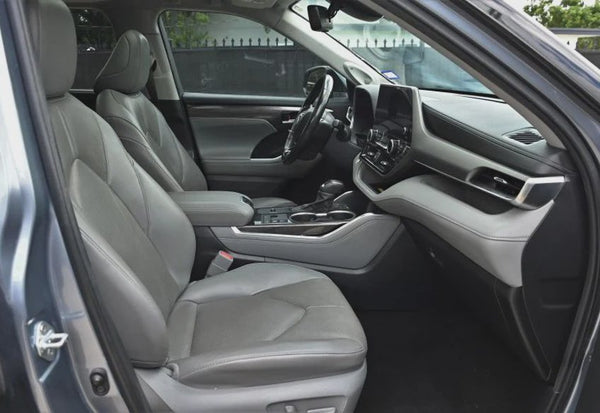 2023 Toyota Highlander Hybrid Limited vehicle photo 8