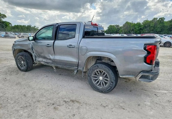 2023 Chevrolet Colorado LT photo 4