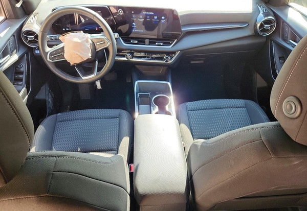 2025 Chevrolet Equinox LT photo 8