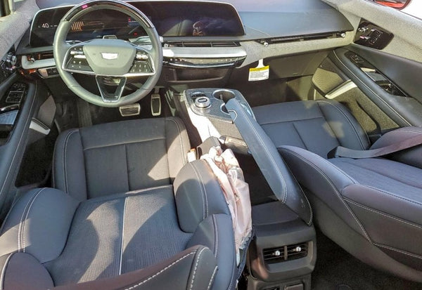 2025 Cadillac OPTIQ Sport 2 photo 9