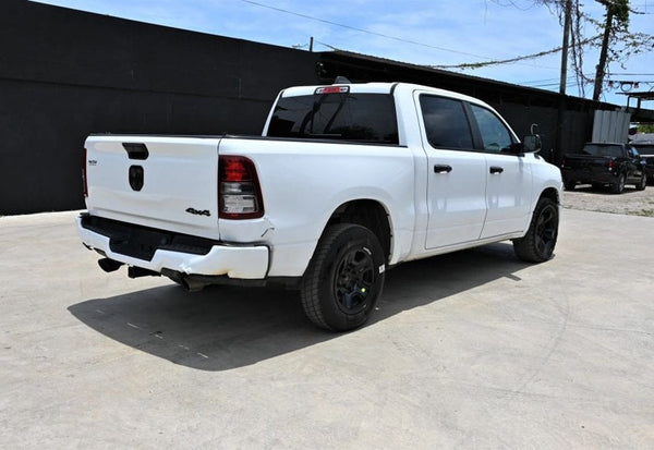 2023 Ram 1500 Tradesman photo 3