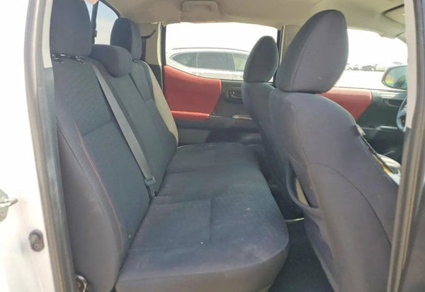2020 Toyota Tacoma SR5 vehicle photo 10