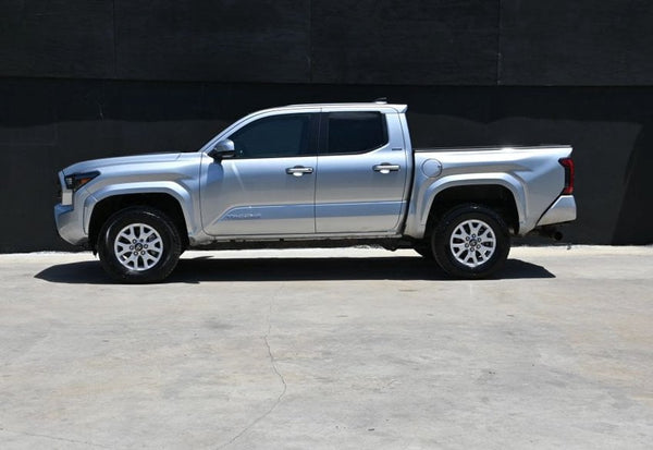 2024 Toyota Tacoma SR5 photo 5