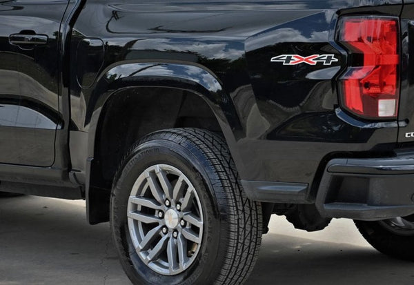 2024 Chevrolet Colorado LT photo 10