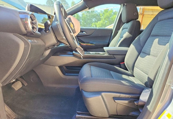 2025 Chevrolet Equinox LT photo 7