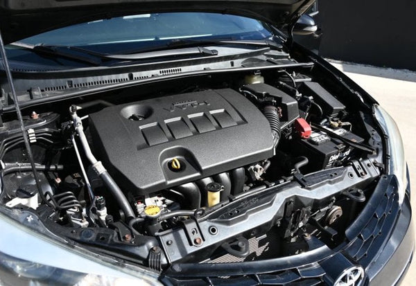2015 Toyota Corolla S Sedan 4D photo 3
