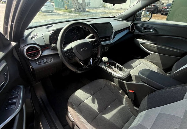2024 Chevrolet Trax RS photo 11