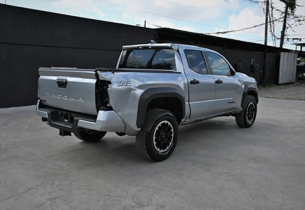2024 Toyota Tacoma TRD Off-Road photo 3