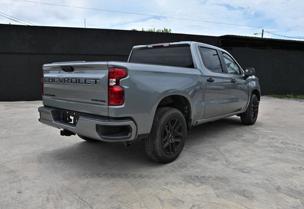 2024 Chevrolet Silverado 1500 Custom vehicle photo 3