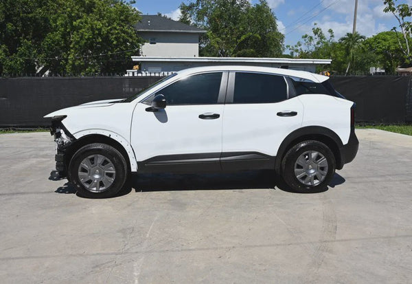 2026 Nissan Kicks S photo 6