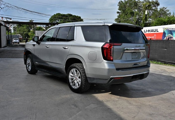 2024 GMC Yukon SLT vehicle photo 4