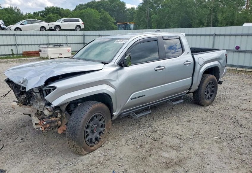 2024 Toyota Tacoma SR5 main vehicle photo