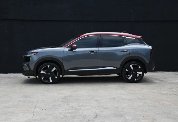 2025 Nissan Kicks SR photo 6