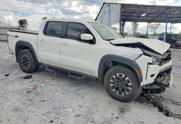 2023 Nissan Frontier photo 2