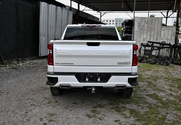 2023 Chevrolet Silverado 1500 High Country vehicle photo 6