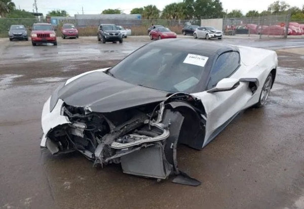 2024 Chevrolet Corvette Stingray photo 2