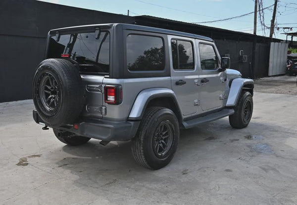 2019 Jeep Wrangler Unlimited Sahara vehicle photo 4