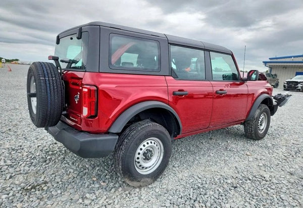 2026 Ford Bronco Base vehicle photo 3
