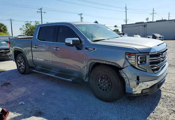 2023 GMC Sierra 1500 SLT photo 2