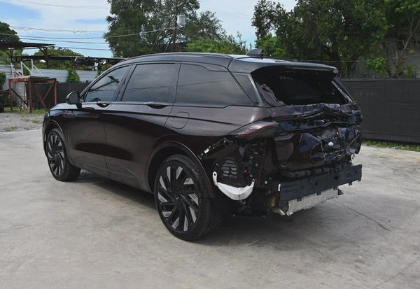 2024 Lincoln Nautilus Reserve vehicle photo 4