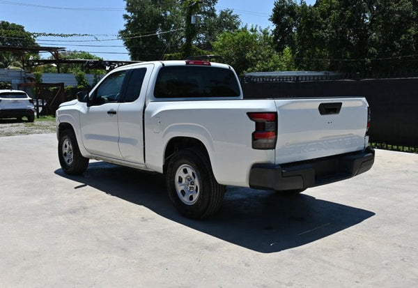 2024 Nissan Frontier S photo 3