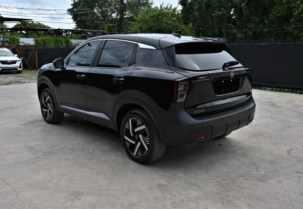 2025 Nissan Kicks SV photo 3