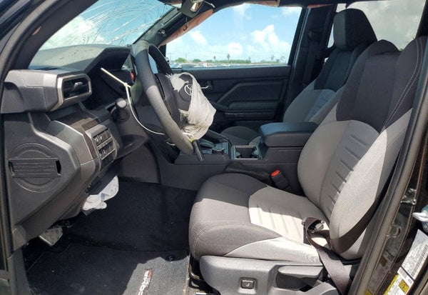 2025 Toyota Tacoma SR5 vehicle photo 7
