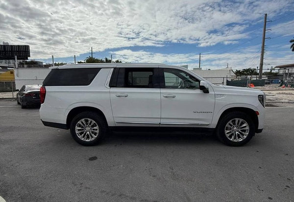 2024 GMC Yukon XL SLT photo 6
