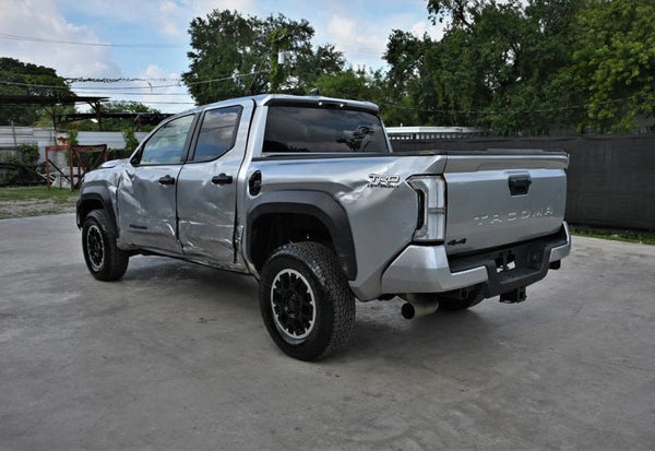 2024 Toyota Tacoma TRD Off-Road photo 4