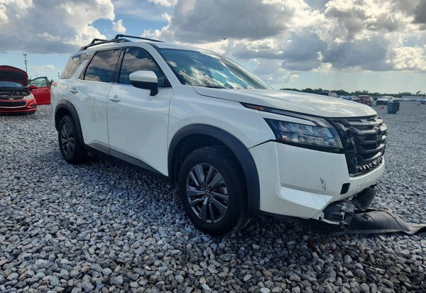 2023 Nissan Pathfinder SV