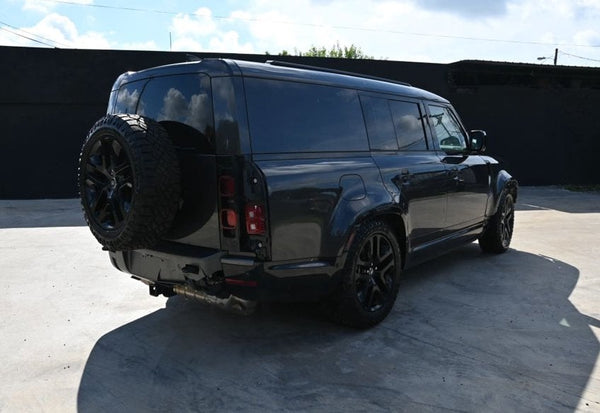 2024 Land Rover Defender 130 P400 Outbound vehicle photo 4