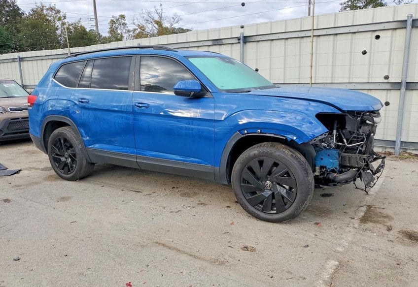 2025 Volkswagen Atlas SE
