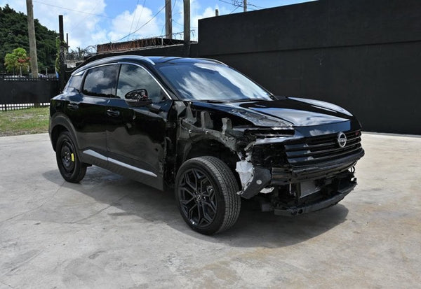 2026 Nissan Kicks SR vehicle photo 2