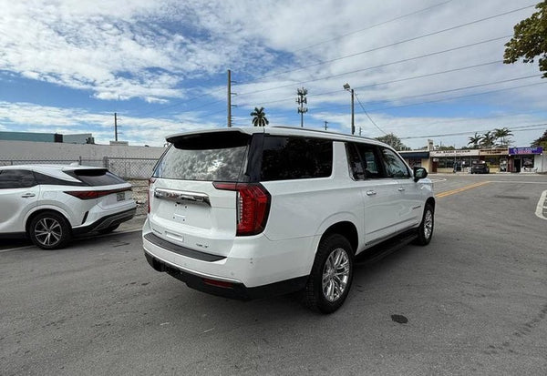 2024 GMC Yukon XL SLT photo 4