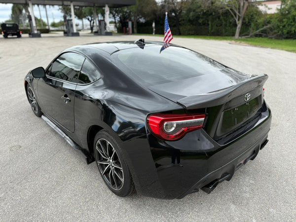2020 TOYOTA 86 COUPE 2D vehicle photo 5