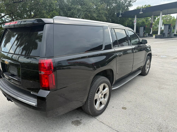 2018 CHEVROLET SUBURBAN PREMIER SPORT UTILITY 4D vehicle photo 6