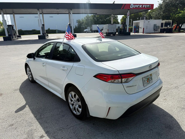 2026 TOYOTA COROLLA HYBRID LE SEDAN 4D vehicle photo 5