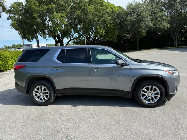 2020 CHEVROLET TRAVERSE LS SPORT UTILITY 4D vehicle photo 3