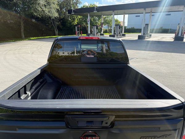 2026 NISSAN FRONTIER CREW CAB PRO-4X PICKUP 4D 5 FT vehicle photo 7
