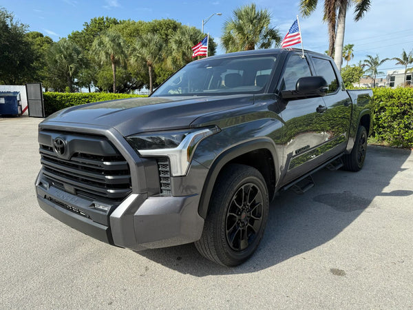 2023 TOYOTA TUNDRA CREWMAX SR5 PICKUP 4D 5 1/2 FT vehicle photo 3