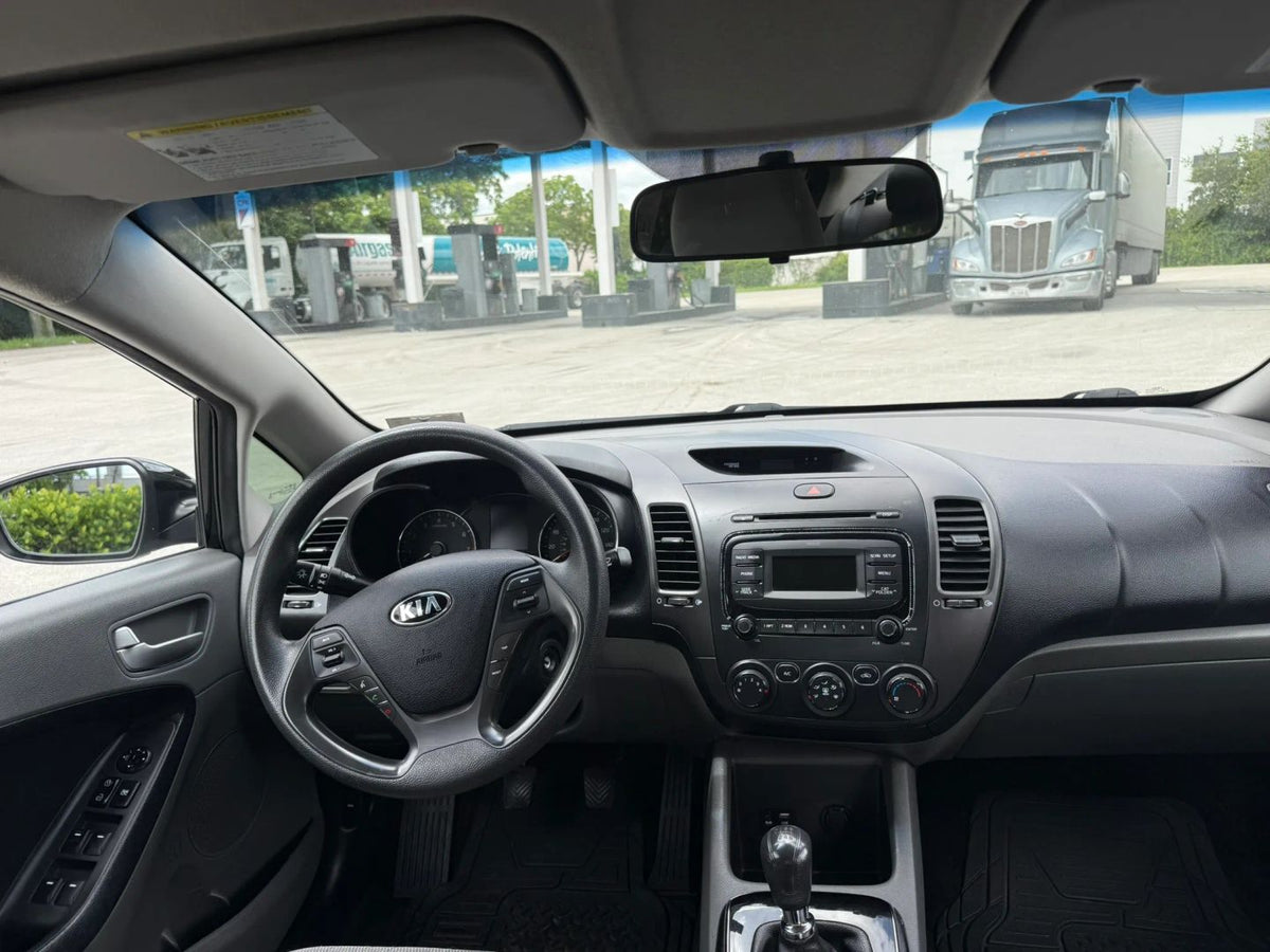 2017 KIA FORTE LX SEDAN 4D main vehicle photo