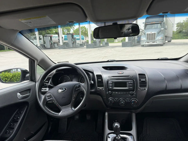 2017 KIA FORTE LX SEDAN 4D