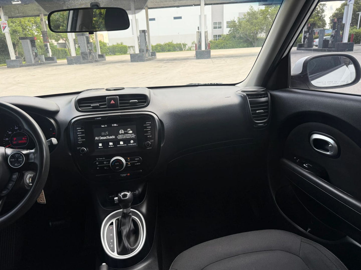 2019 KIA SOUL + WAGON 4D main vehicle photo